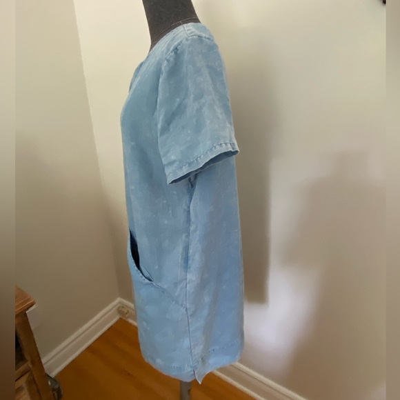 Very J Women’s Light Weight Blue Denim Tunic Dress Size: L - Picture 2 of 8
